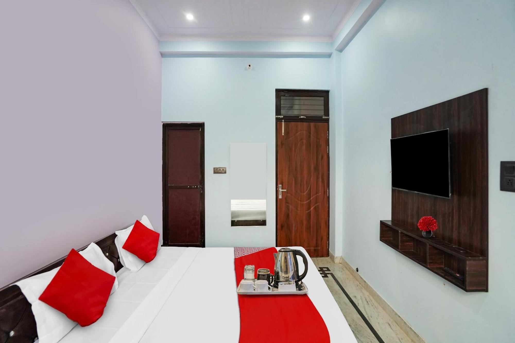 Hotel O Ayurma Inn Chinhat エクステリア 写真