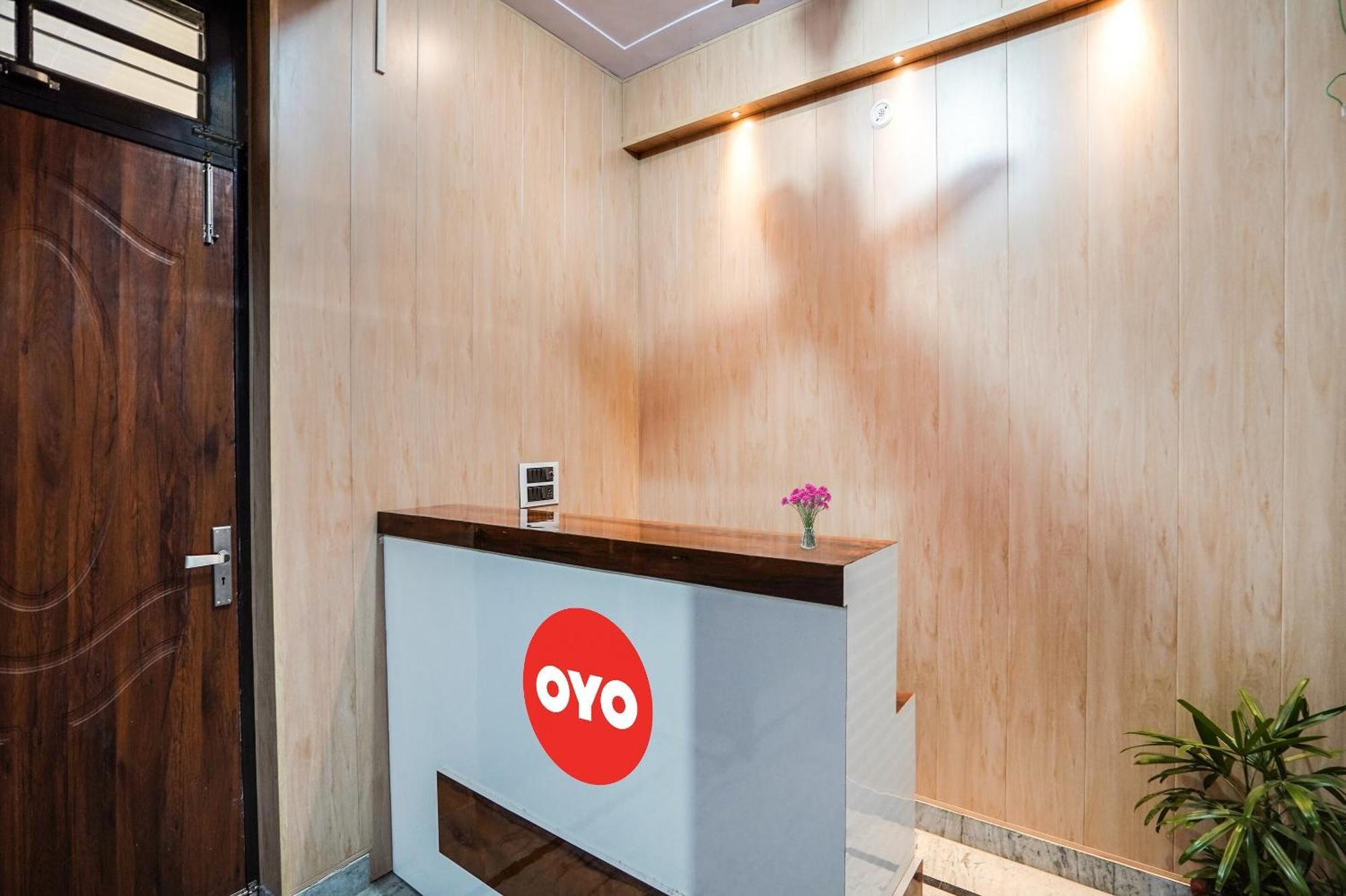 Hotel O Ayurma Inn Chinhat エクステリア 写真