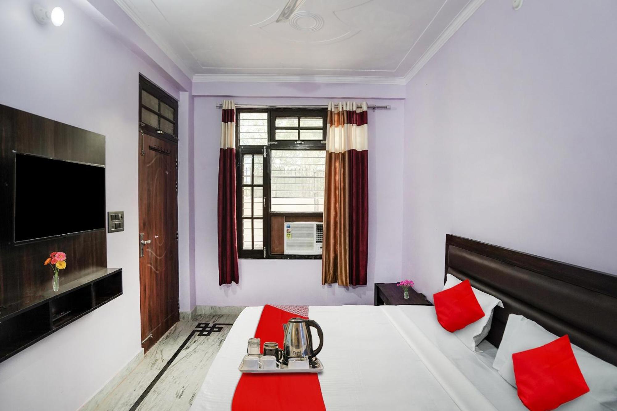 Hotel O Ayurma Inn Chinhat エクステリア 写真