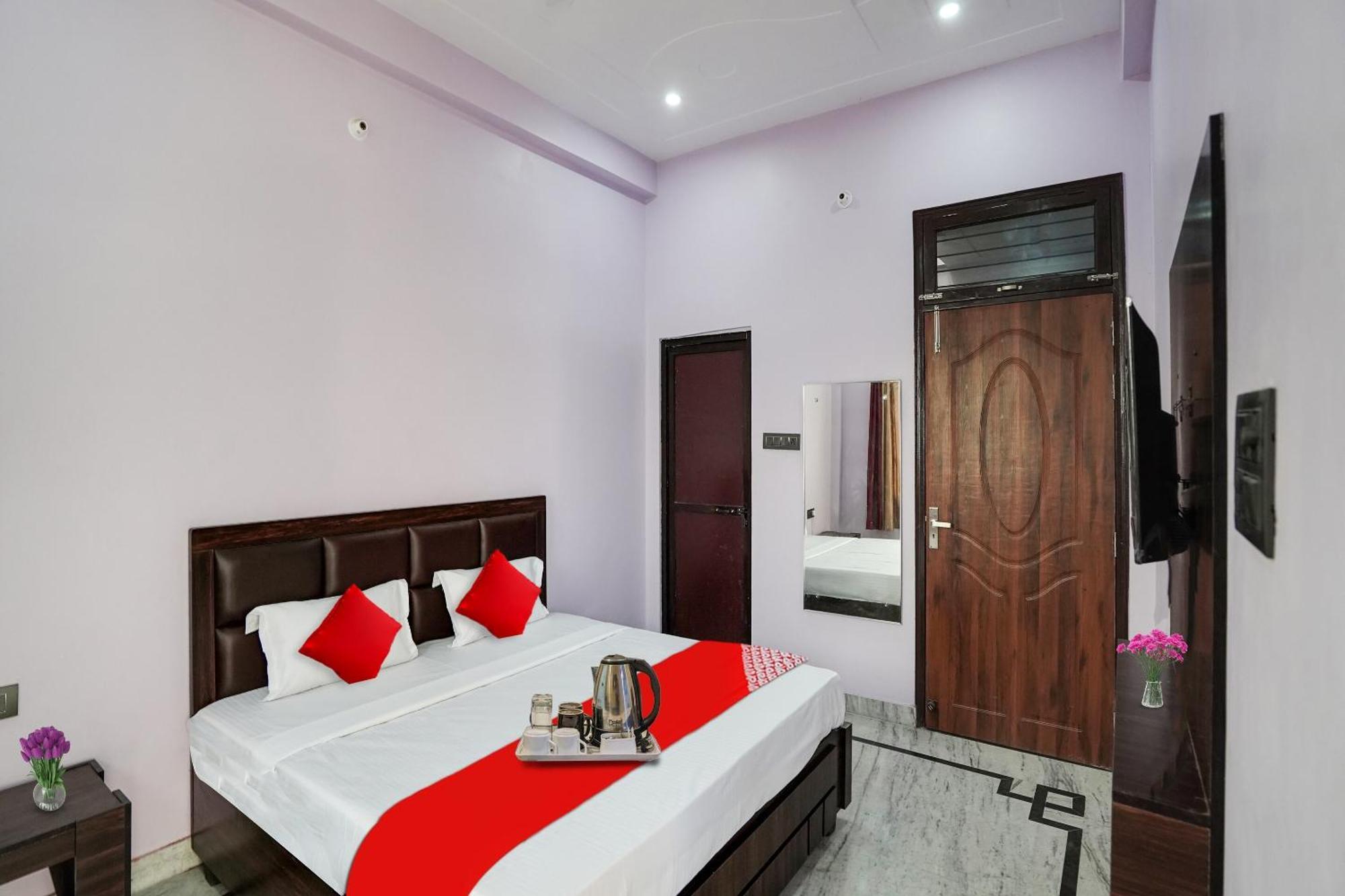 Hotel O Ayurma Inn Chinhat エクステリア 写真